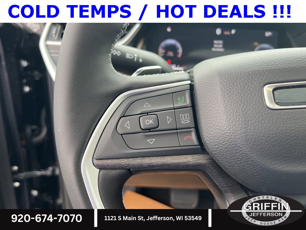 New 2025 Jeep Grand Cherokee Limited w/ Luxury Tech Group II image 24