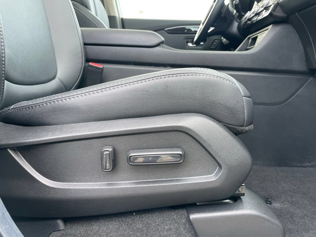 Certified 2025 Honda Pilot Touring image 31