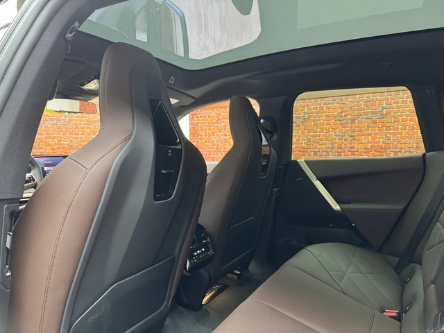 Used 2026 BMW iX xDrive45 image 24
