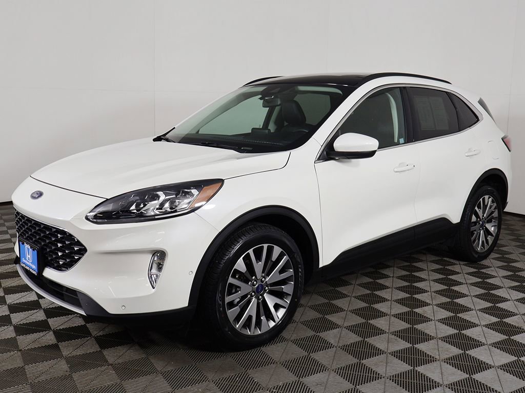 Used 2022 Ford Escape Titanium w/ Class II Trailer Tow Package AWD/4WD image 8