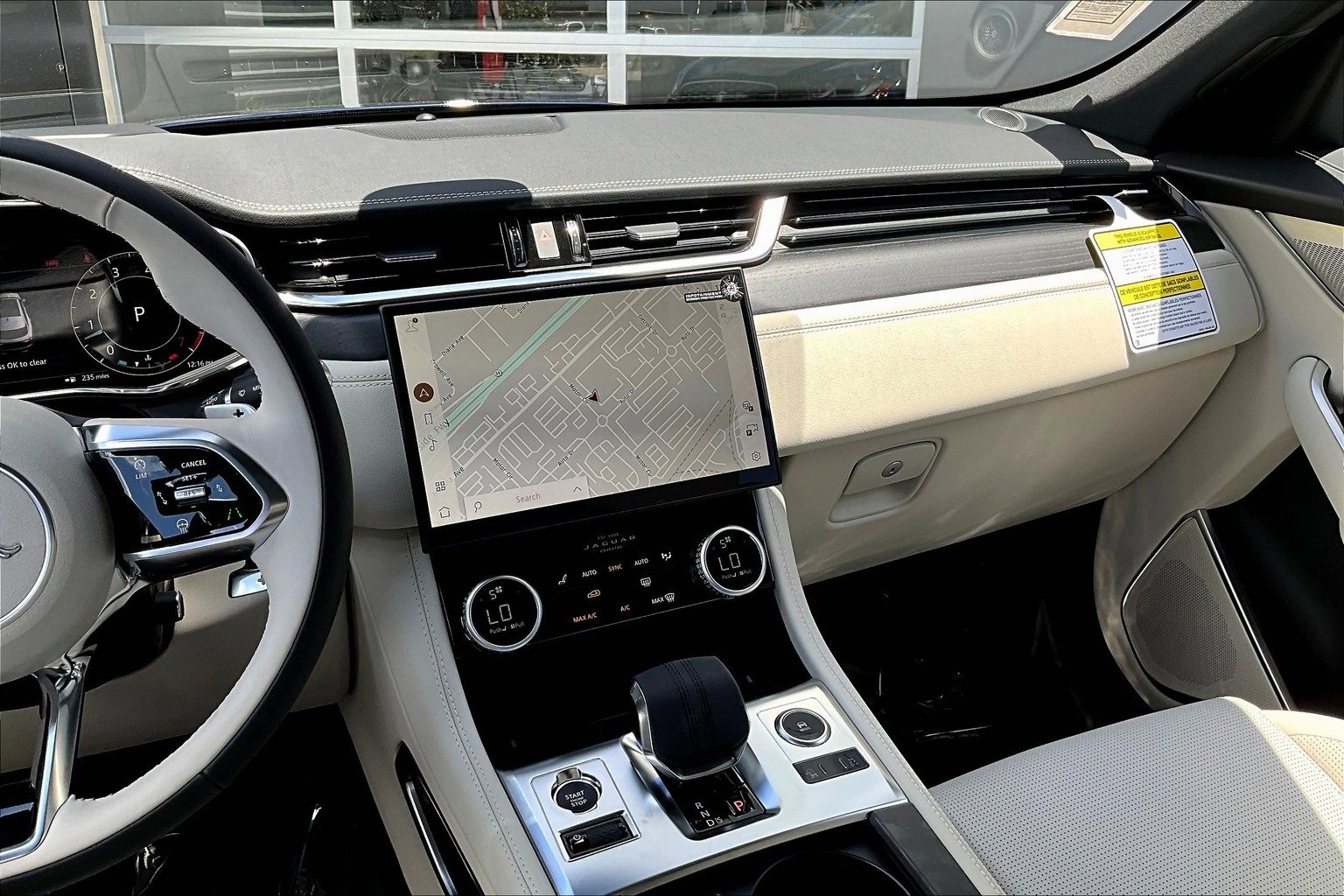 New 2026 Jaguar F-PACE R-Dynamic S image 7