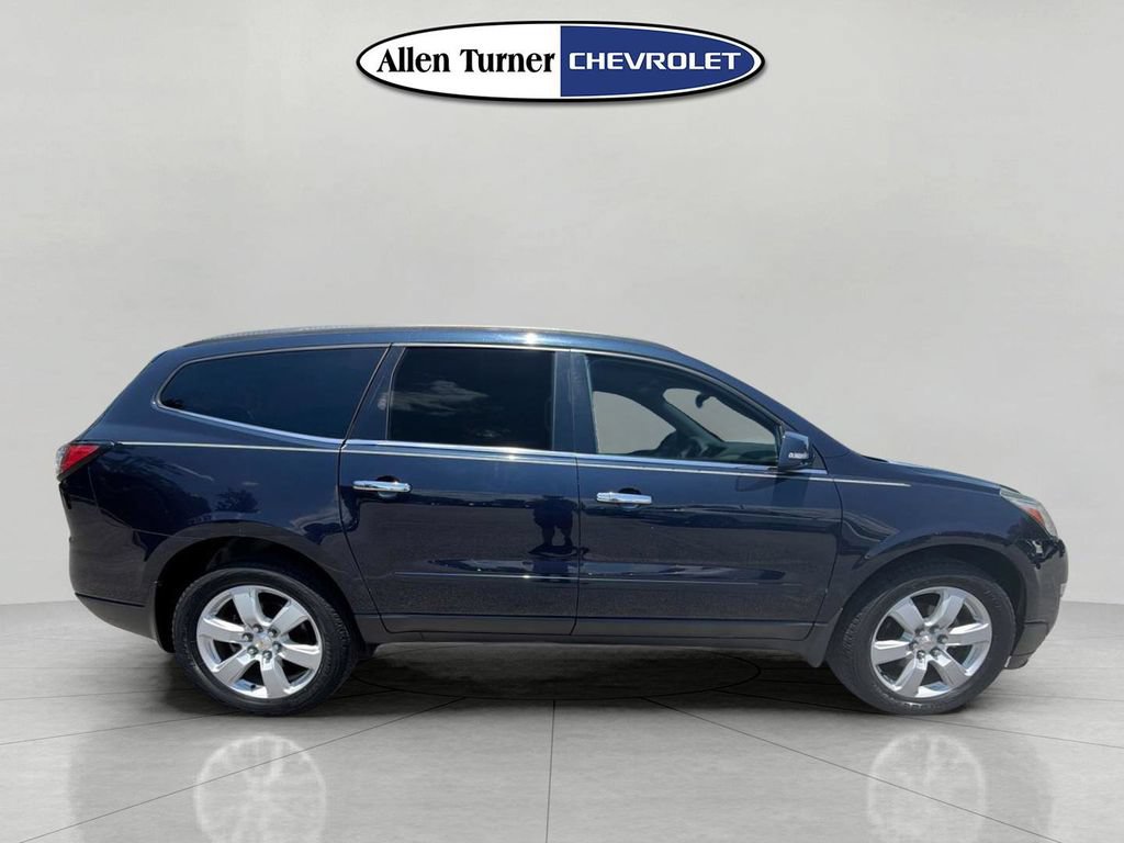 Used 2016 Chevrolet Traverse LT w/ Style and Technology Package AWD/4WD image 3