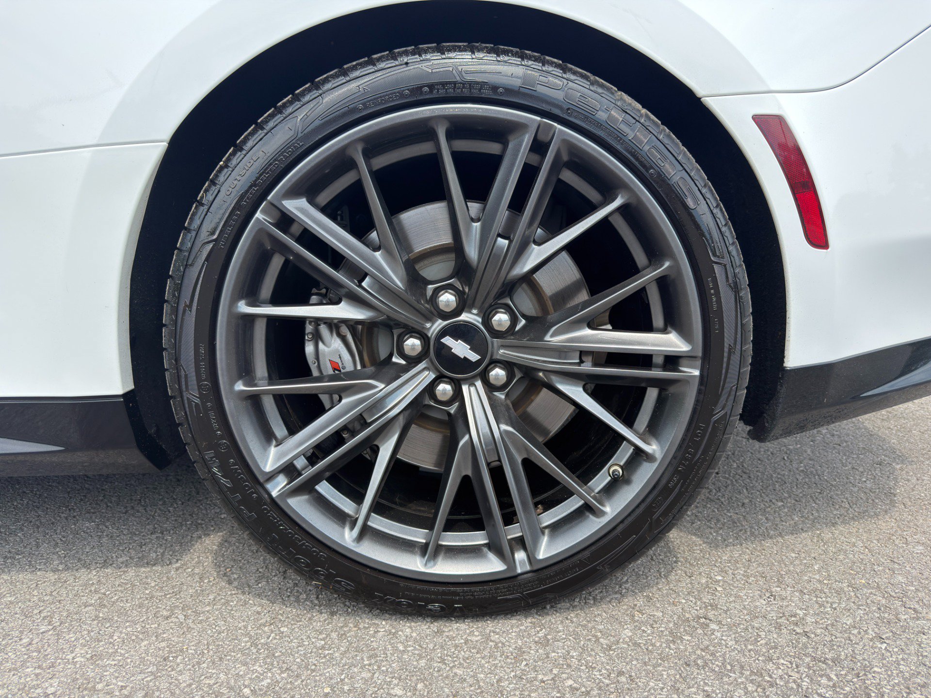 Used 2017 Chevrolet Camaro ZL1 RWD image 21