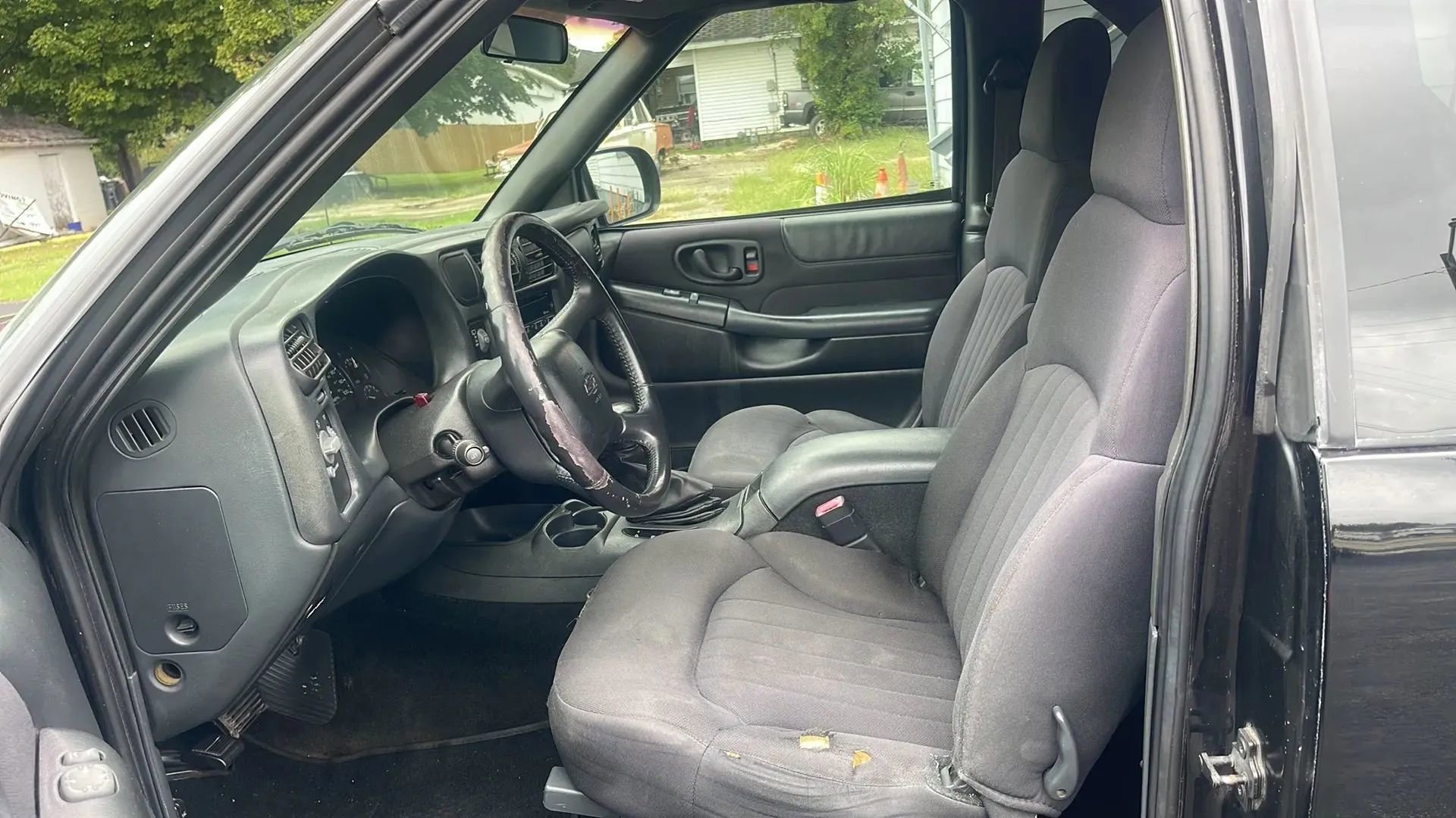 Used 2003 Chevrolet Blazer LS w/ Preferred Equipment Group image 6