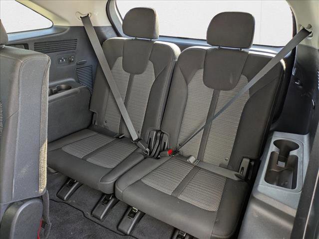 Used 2023 Kia Sorento LX image 18