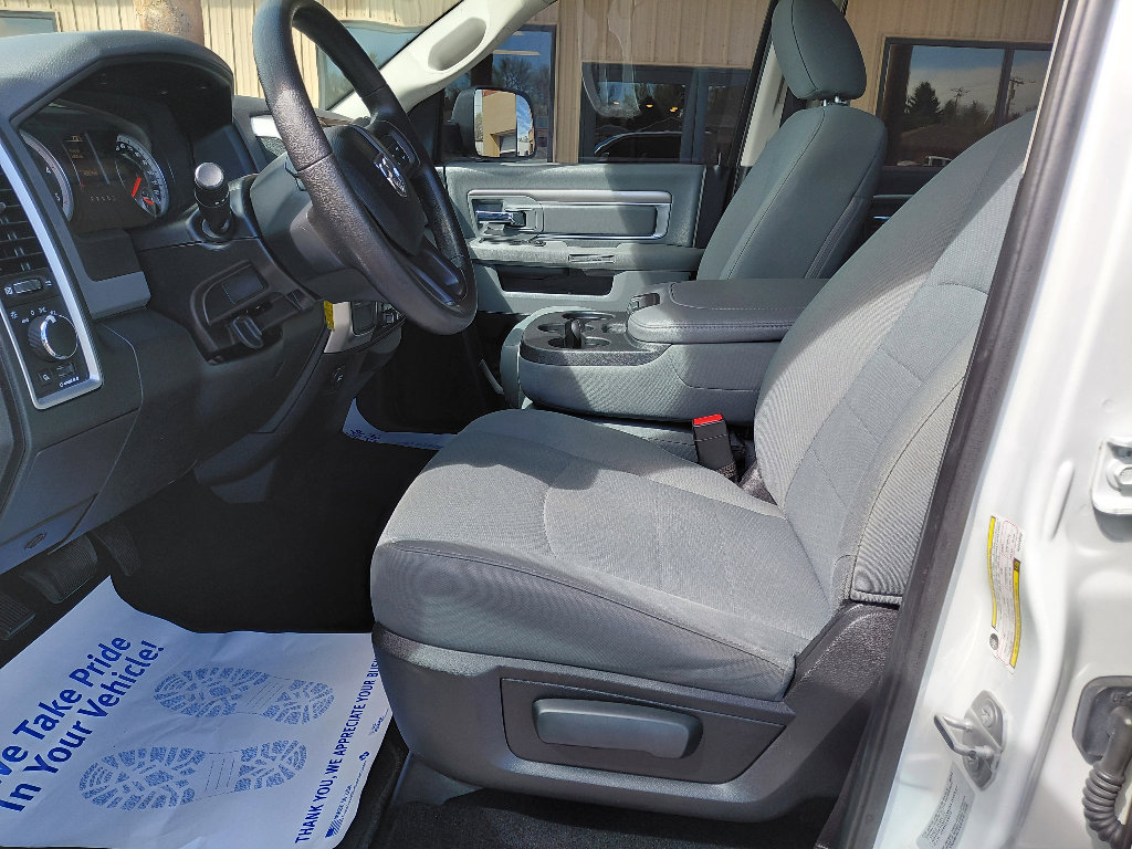 Used 2016 RAM 2500 SLT AWD/4WD image 16