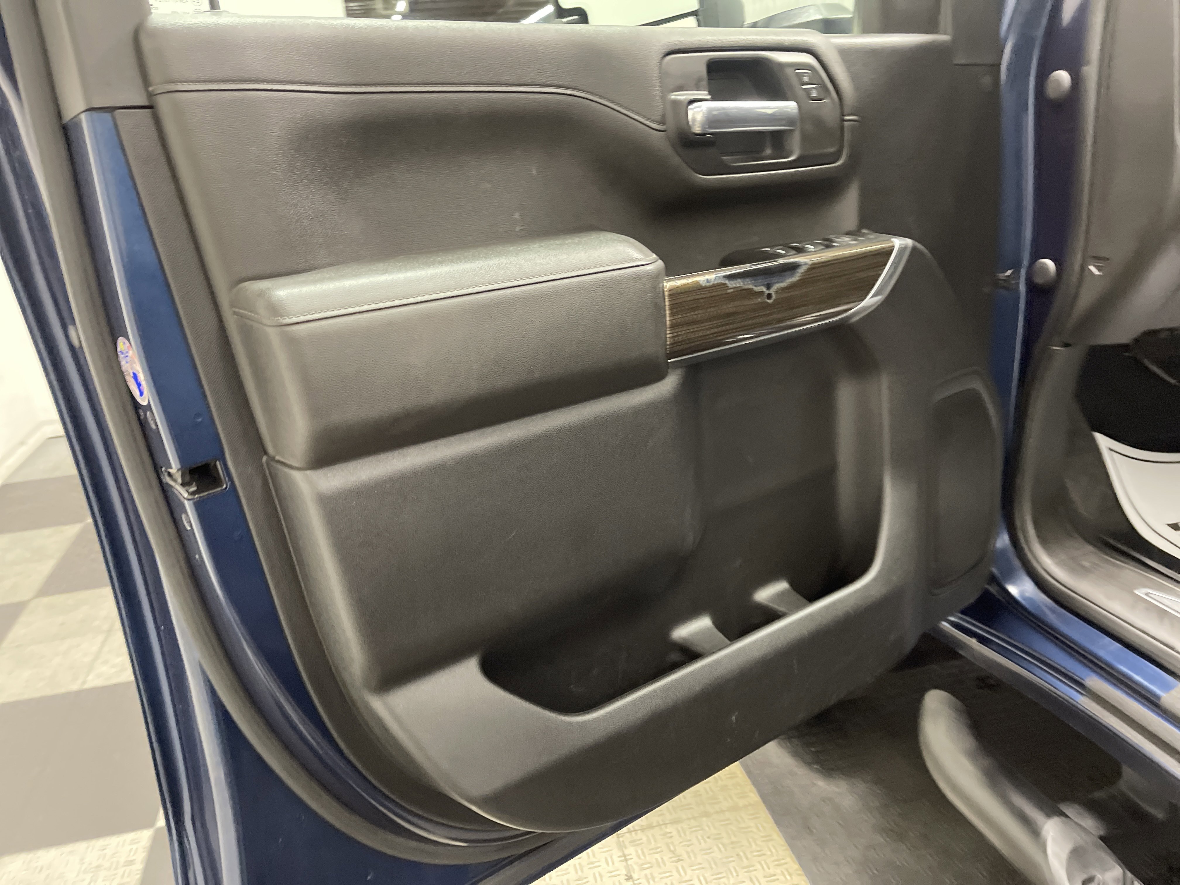 Used 2022 Chevrolet Silverado 2500 LT w/ Z71 Sport Edition AWD/4WD image 10