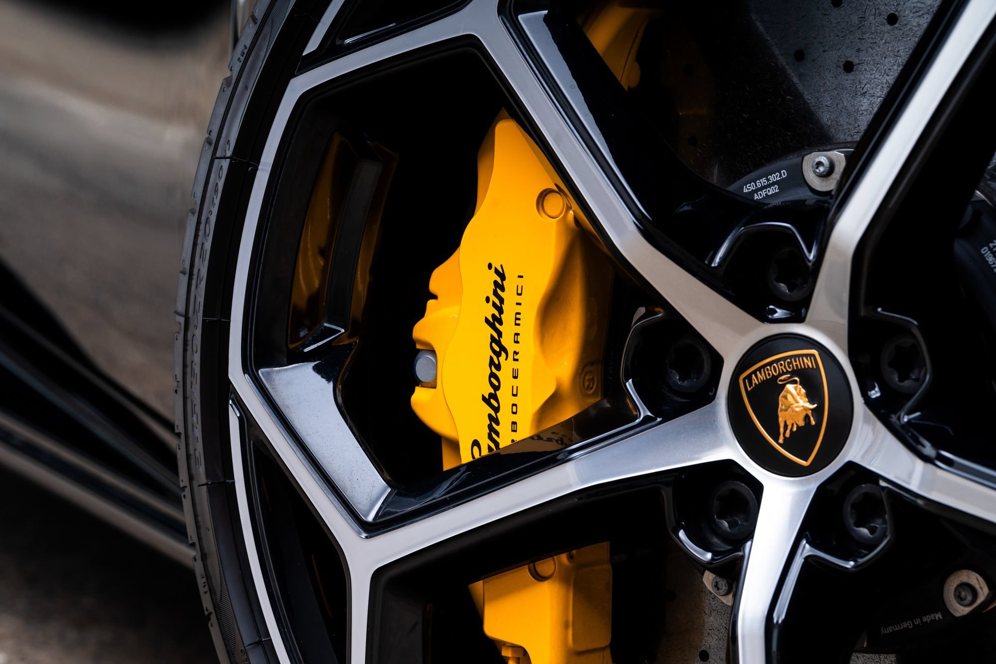 Used 2022 Lamborghini Huracan EVO RWD image 6