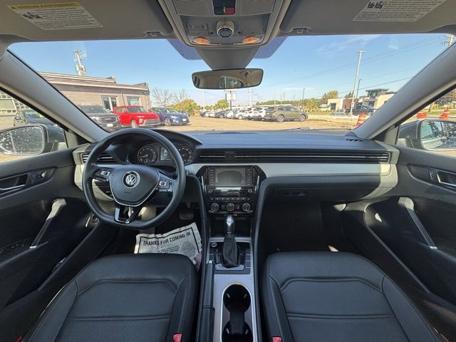 Used 2021 Volkswagen Passat 2.0T SE image 19