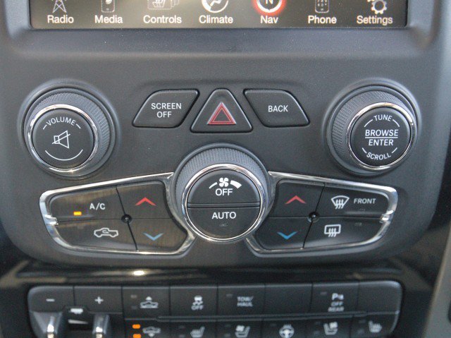 Used 2014 RAM 1500 Sport w/ Sport Premium Group AWD/4WD image 26