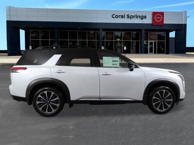 New 2026 Nissan Pathfinder Platinum w/ Cargo Package AWD/4WD image 6