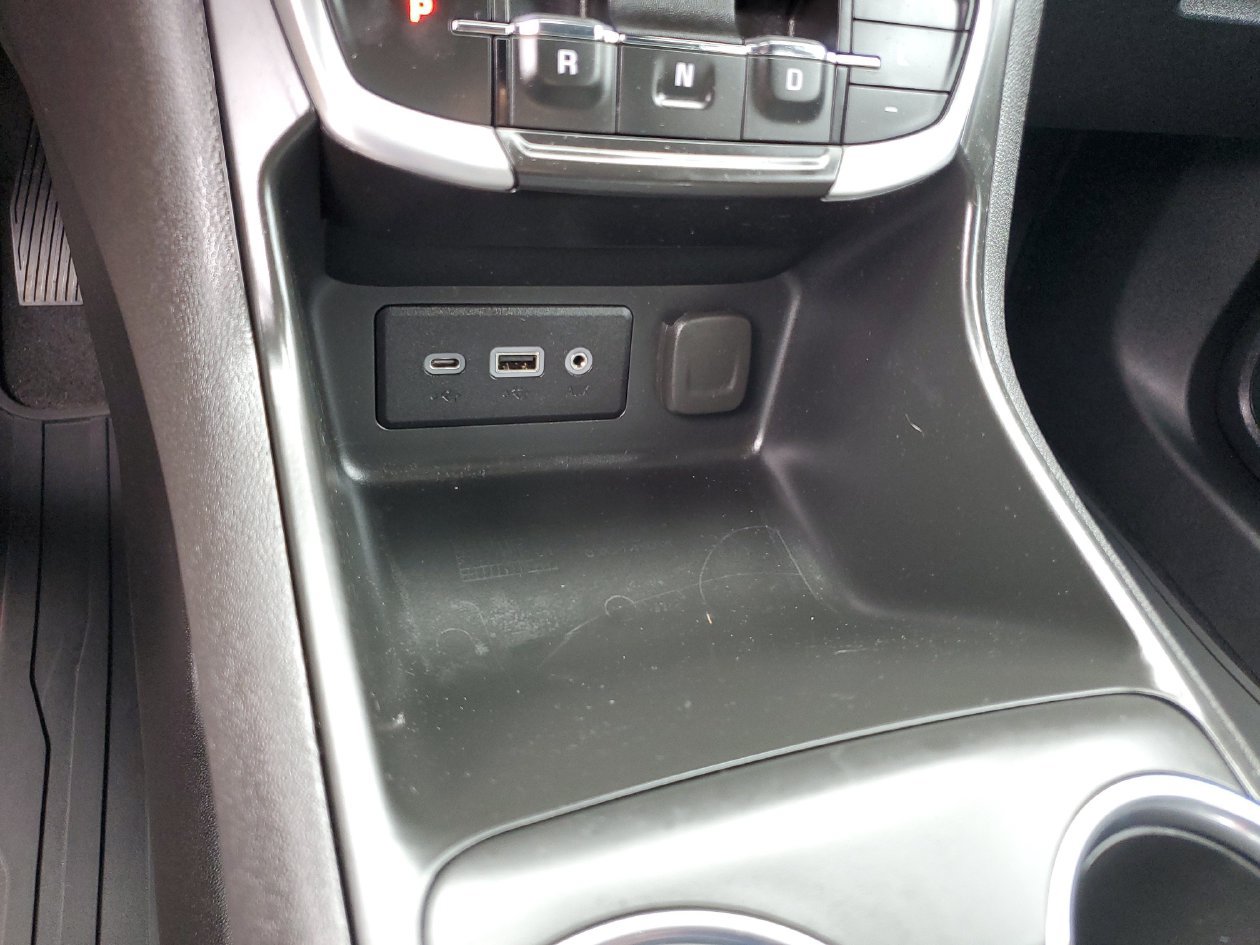 Used 2022 GMC Terrain SLE w/ Driver Convenience Package FWD image 22