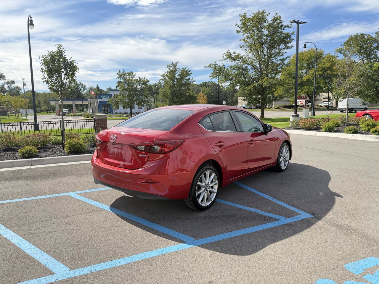 Used 2017 MAZDA MAZDA3 Touring FWD image 5