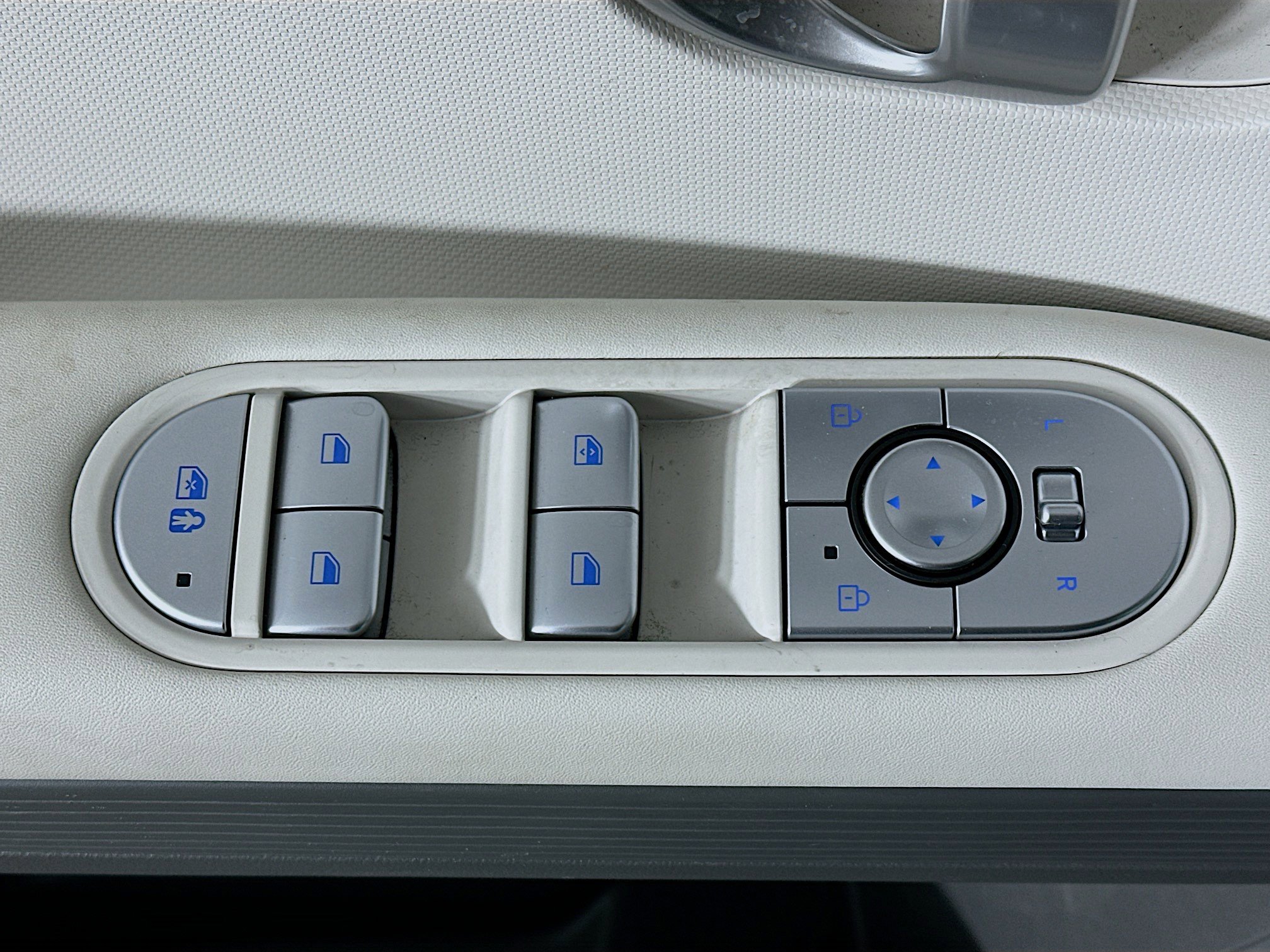 Used 2024 Hyundai Ioniq 5 SE image 15