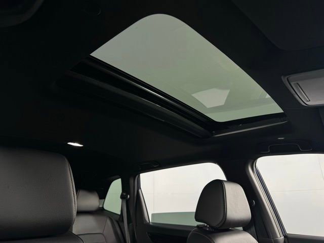 Used 2026 Honda CR-V Sport Touring image 18