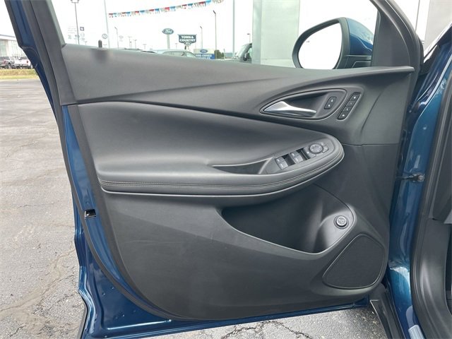 Used 2021 Buick Encore GX Essence w/ Advanced Technology Package image 9