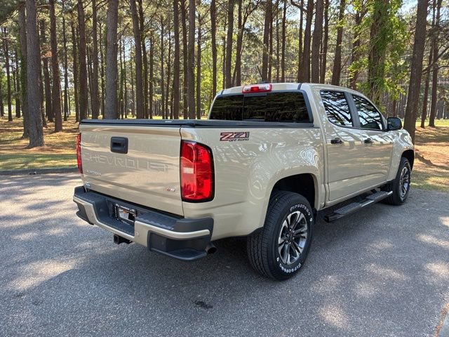 Used 2022 Chevrolet Colorado Z71 AWD/4WD image 3