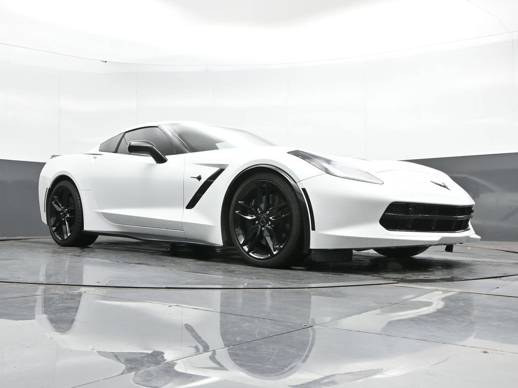 Used 2018 Chevrolet Corvette Stingray Coupe RWD image 43