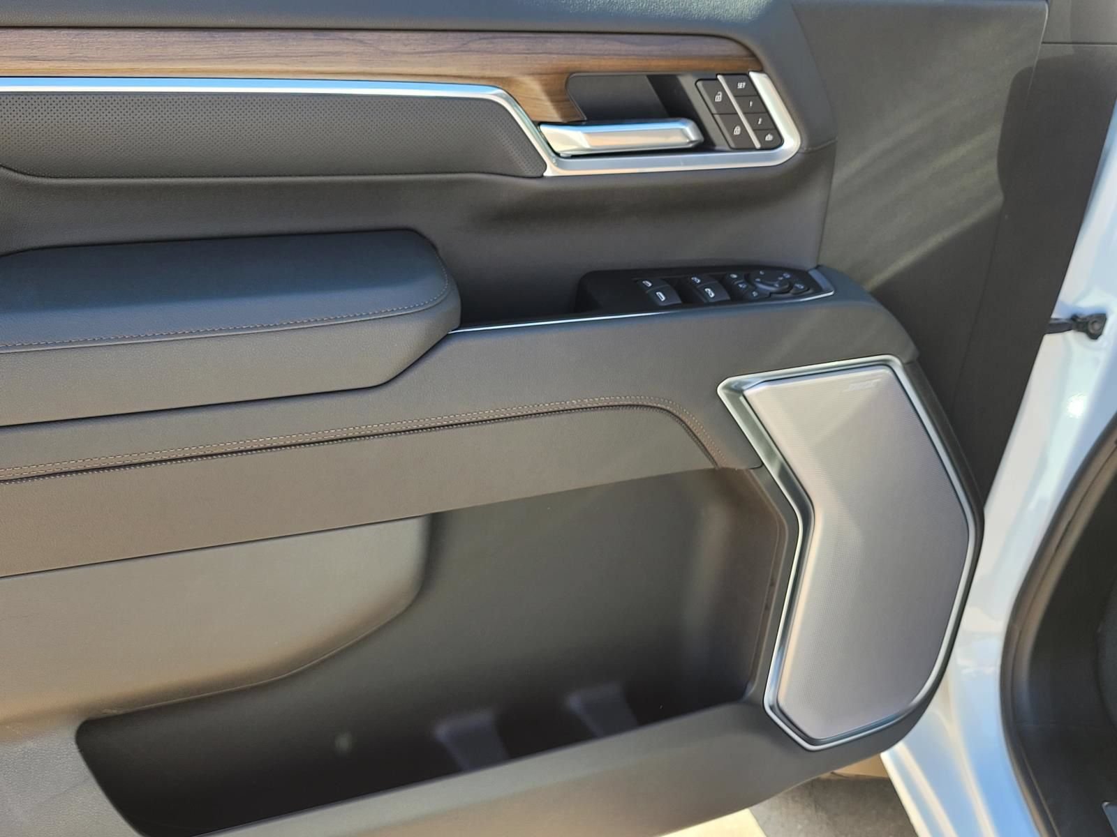 New 2026 Chevrolet Silverado 2500 High Country w/ High Country Premium Package AWD/4WD image 13