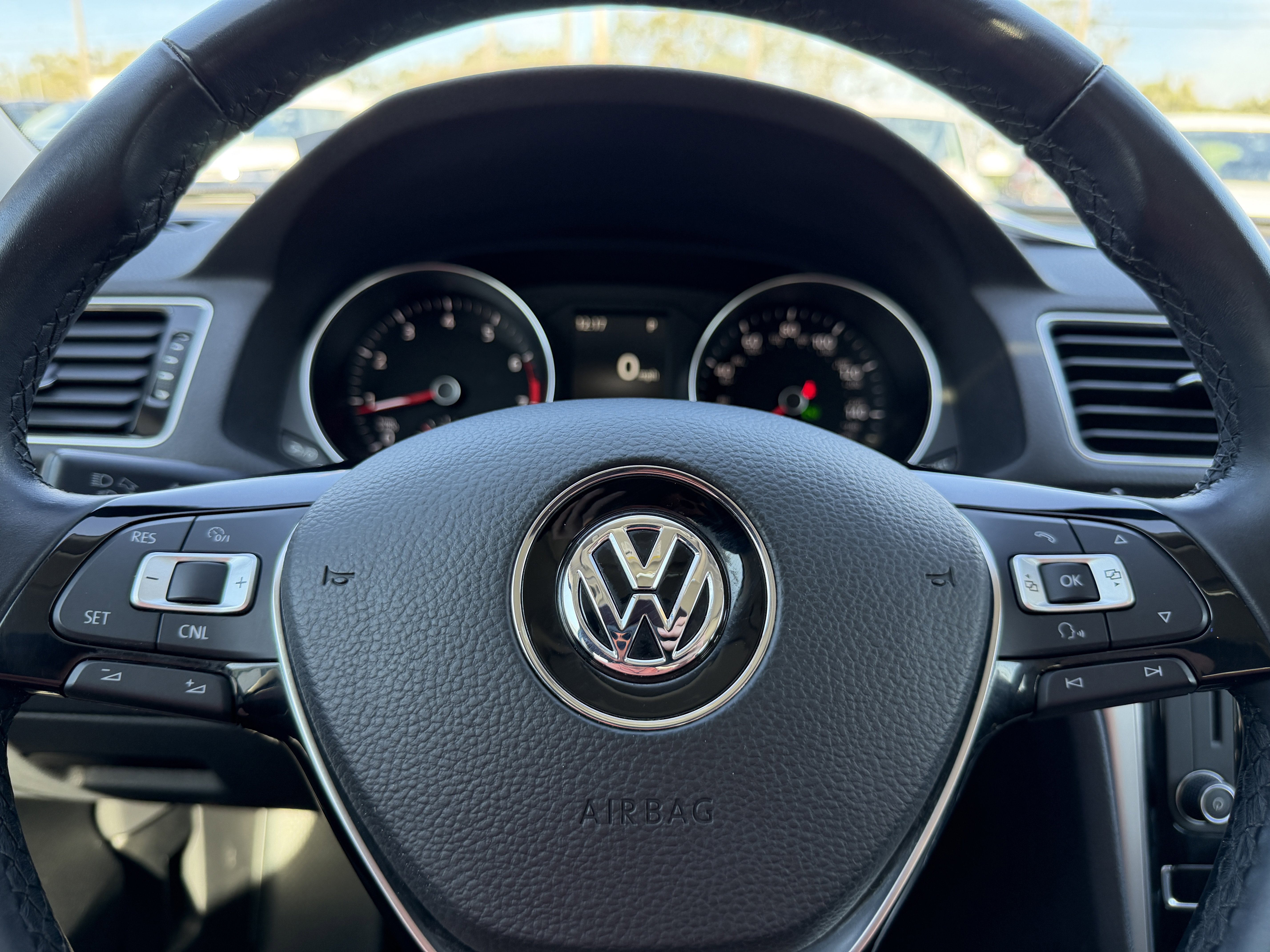 Used 2019 Volkswagen Passat 2.0T Wolfsburg image 28