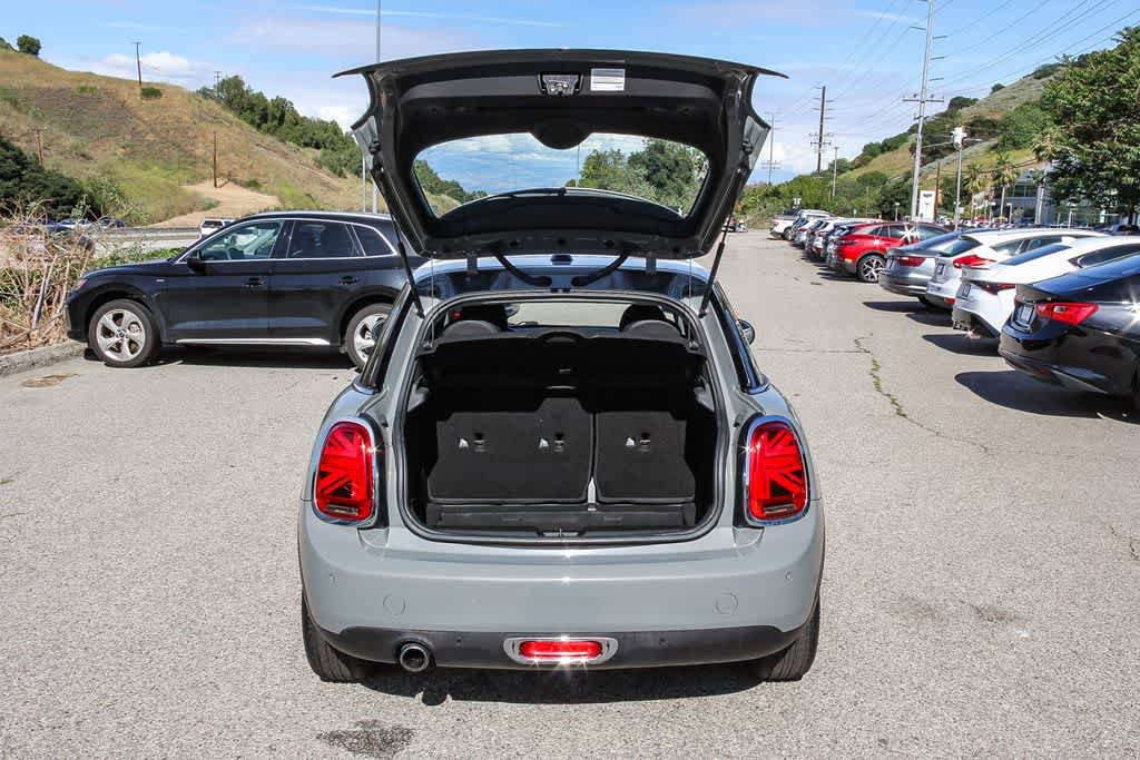 Used 2019 MINI Cooper 4-Door Hardtop w/ Premium Package image 26