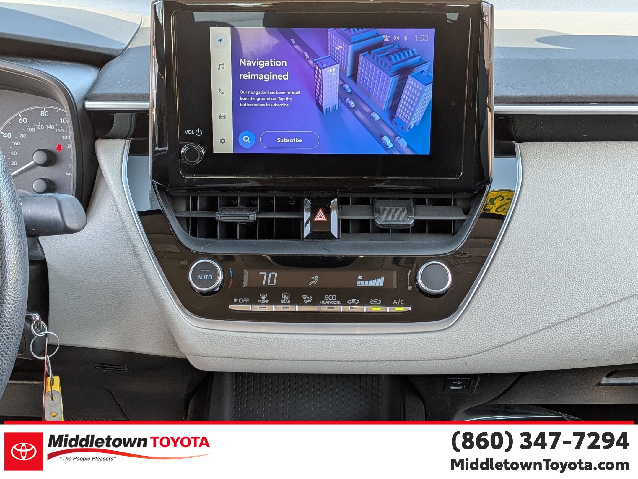 Used 2023 Toyota Corolla LE image 31