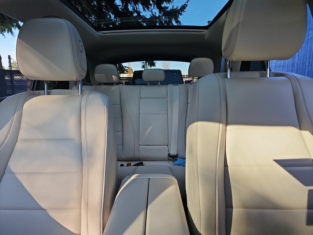 Used 2021 Mercedes-Benz GLE 350 4MATIC image 31