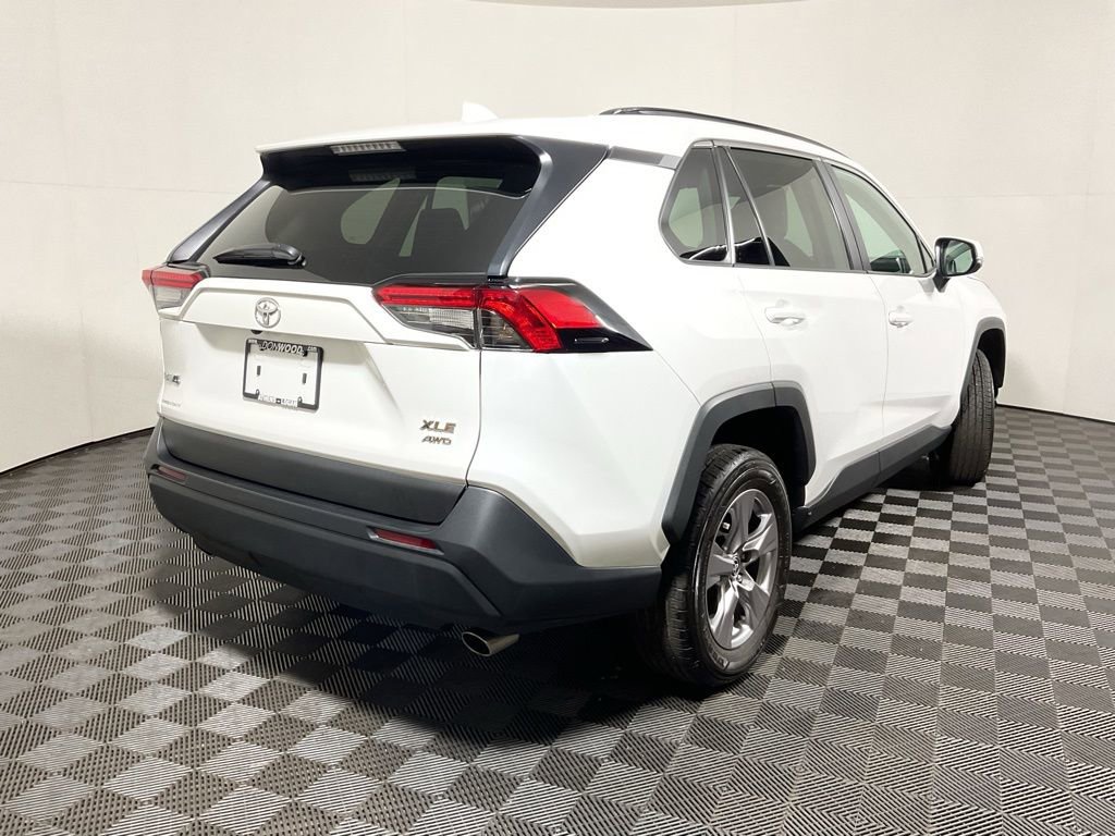 Used 2024 Toyota RAV4 XLE AWD/4WD image 16