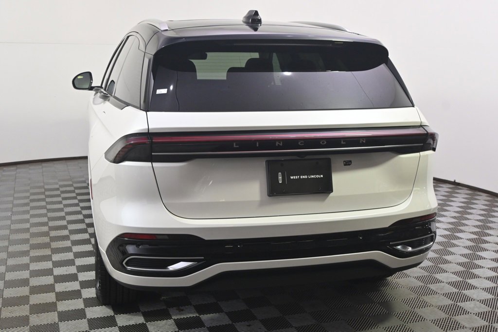 New 2026 Lincoln Nautilus Reserve image 4