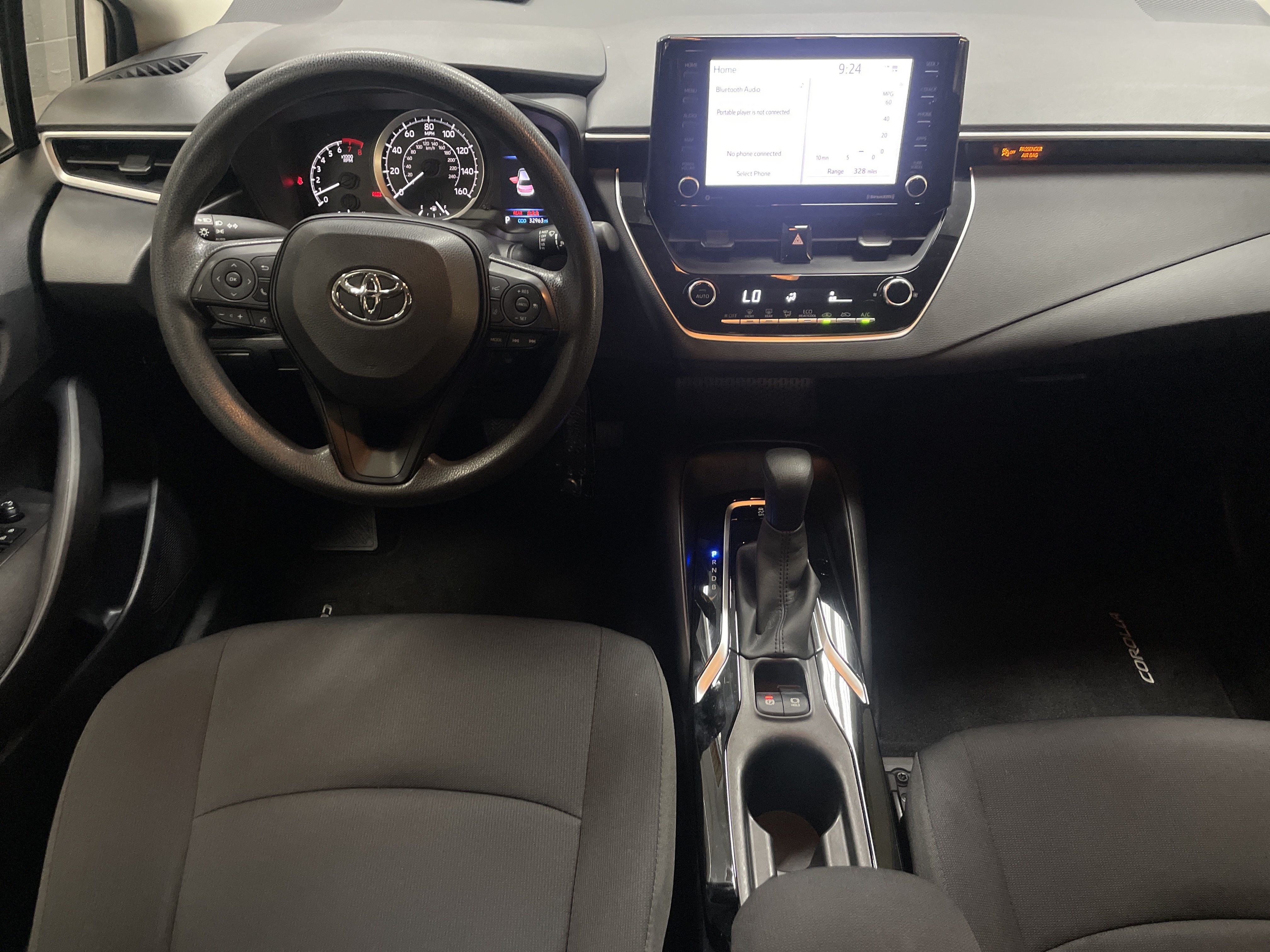 Used 2022 Toyota Corolla LE FWD image 28