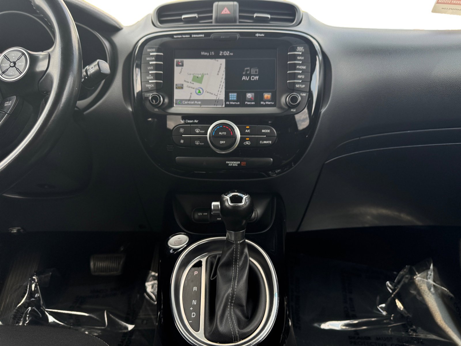 Used 2017 Kia Soul + w/ Audio Package FWD image 11