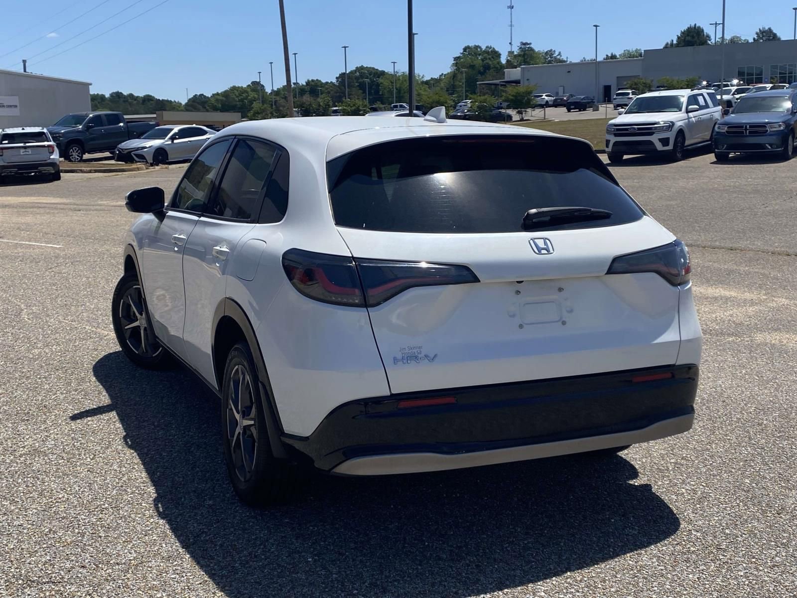 Used 2023 Honda HR-V EX-L image 5