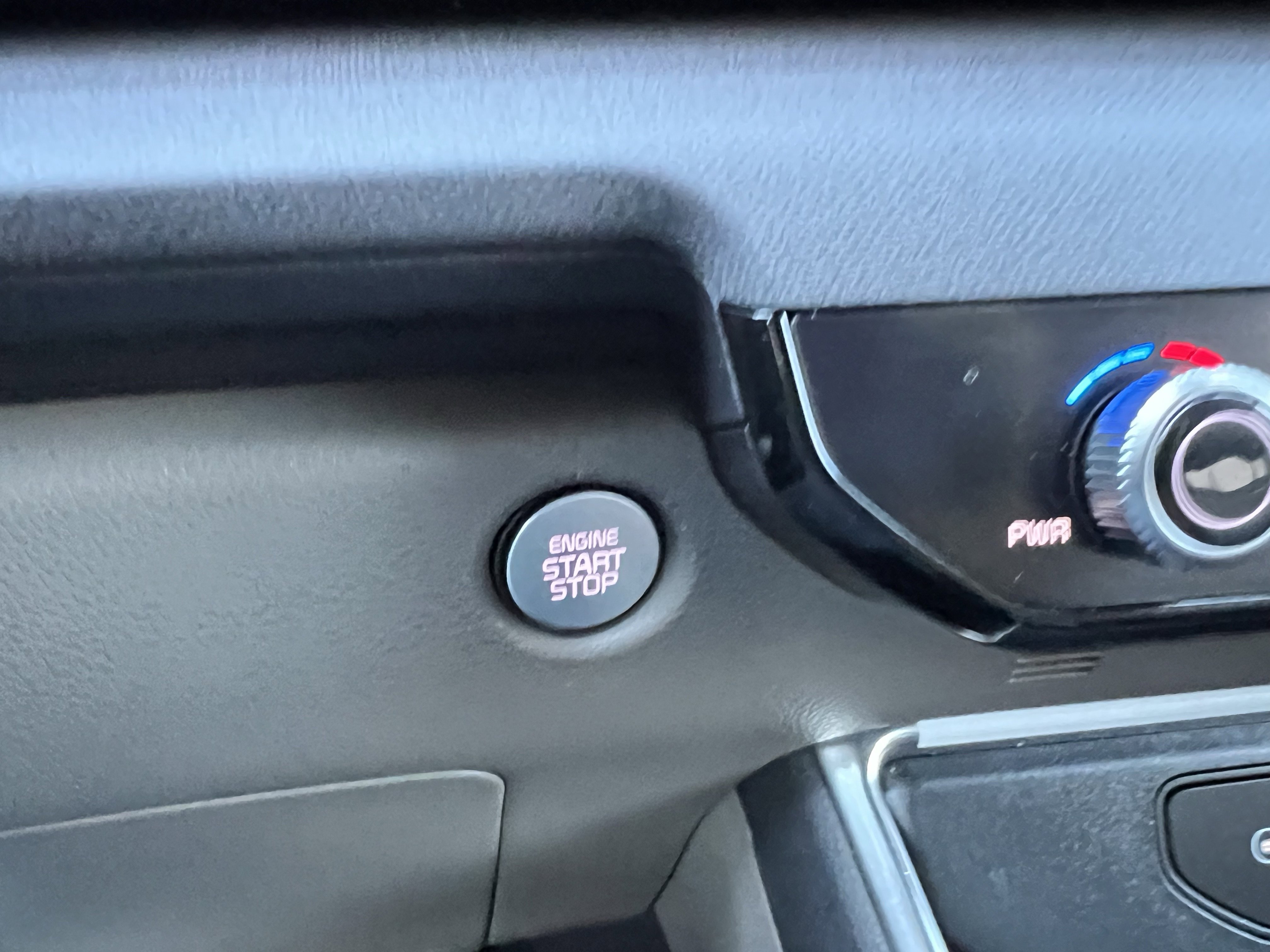 Certified 2025 Kia Carnival EX image 39