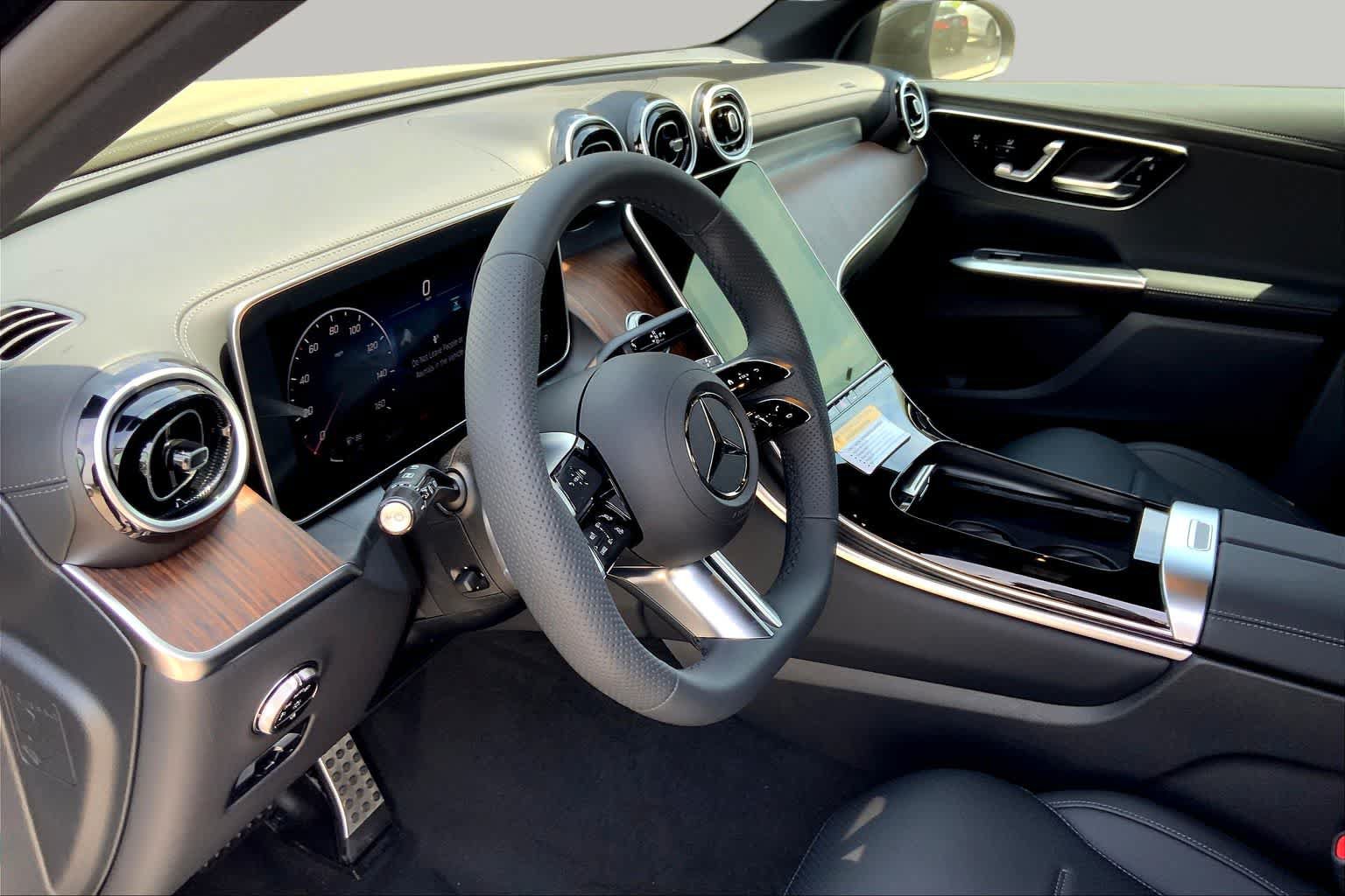 New 2025 Mercedes-Benz GLC 300 image 9