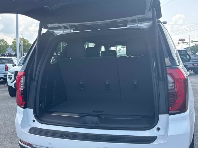 New 2026 GMC Yukon AT4 w/ AT4 Premium Plus Package AWD/4WD image 13