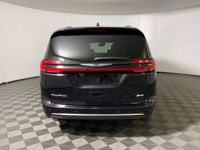 Used 2024 Chrysler Pacifica Pinnacle AWD/4WD image 6