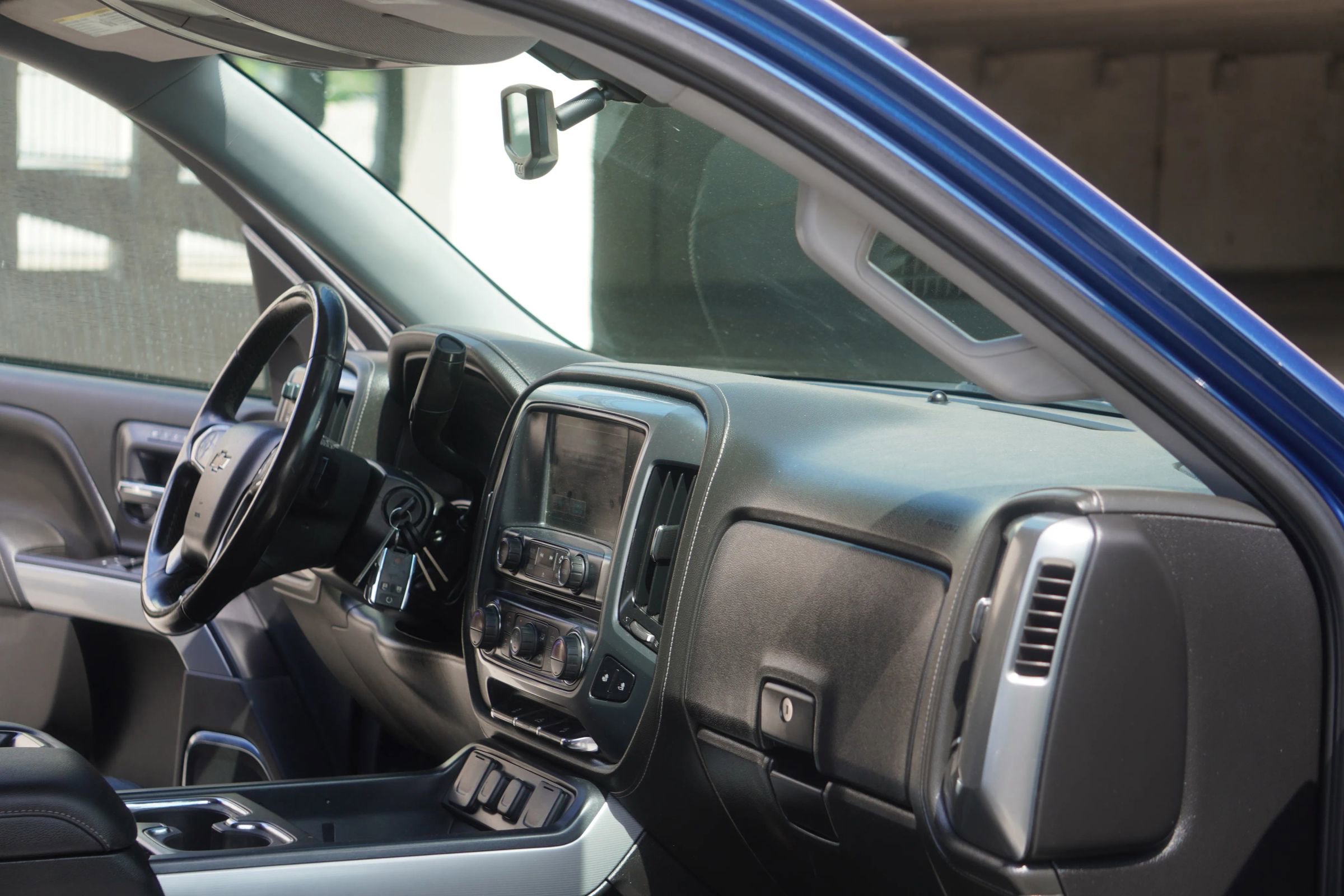 Used 2015 Chevrolet Silverado 1500 LTZ Z71 AWD/4WD image 22