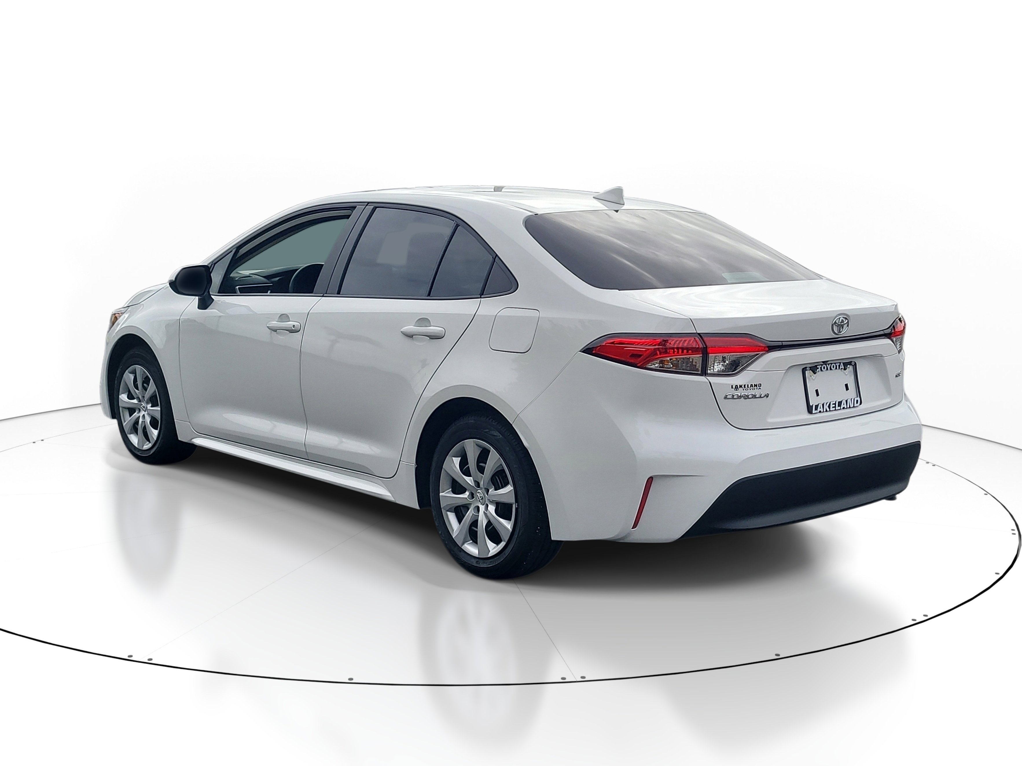 Certified 2025 Toyota Corolla LE image 5