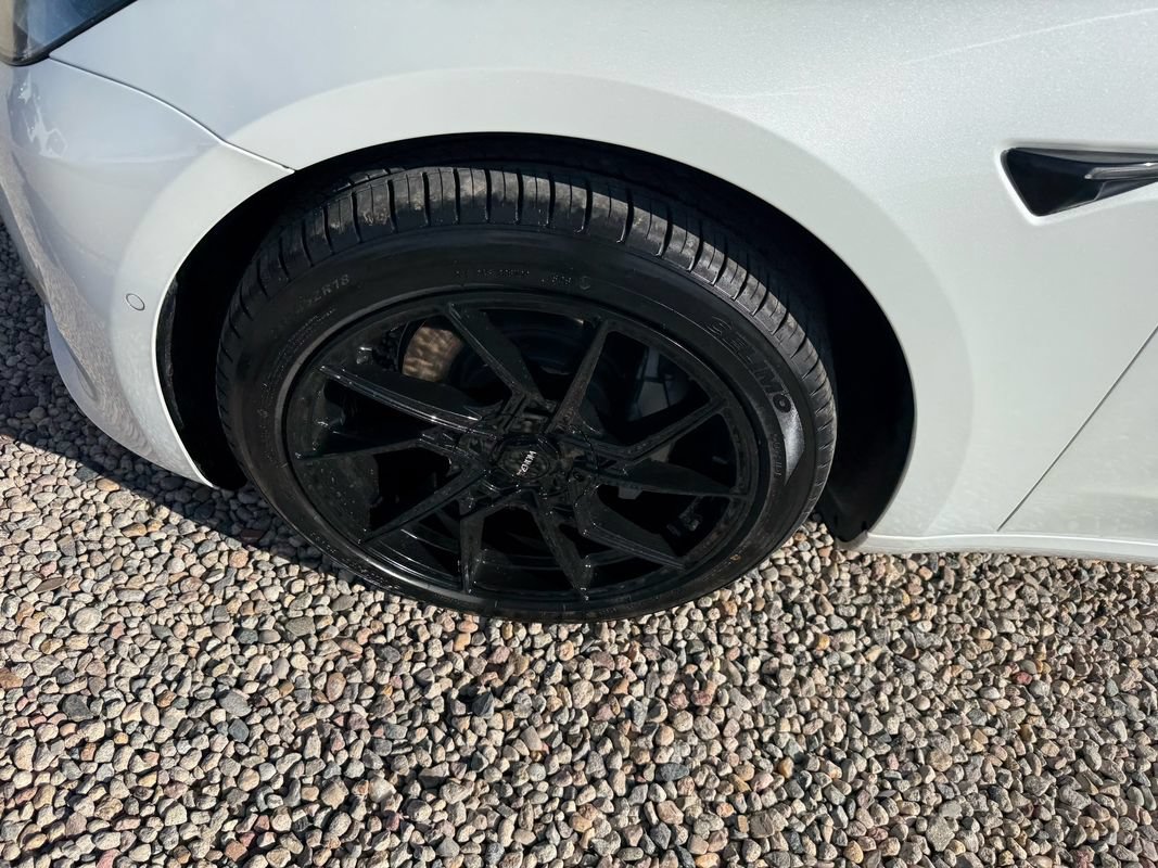 Used 2018 Tesla Model 3 Mid Range RWD image 33