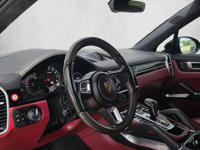 Used 2019 Porsche Cayenne Turbo image 12