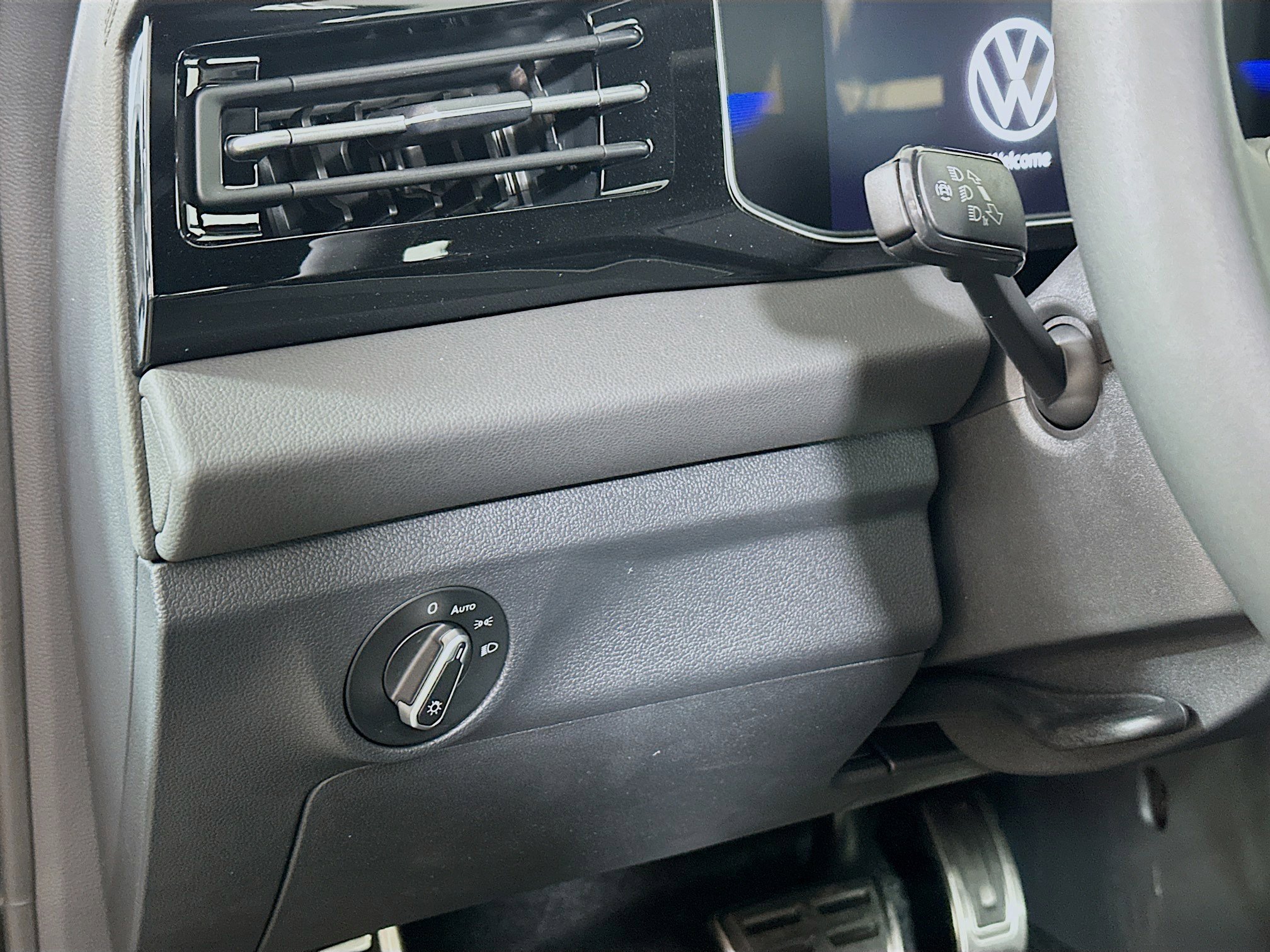 New 2025 Volkswagen Jetta Sport image 10