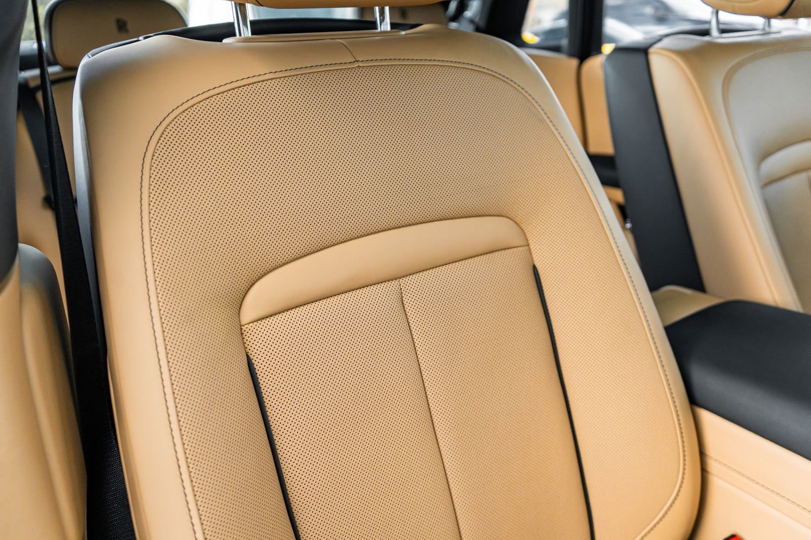 Used 2022 Rolls-Royce Ghost w/ Ghost Package image 53