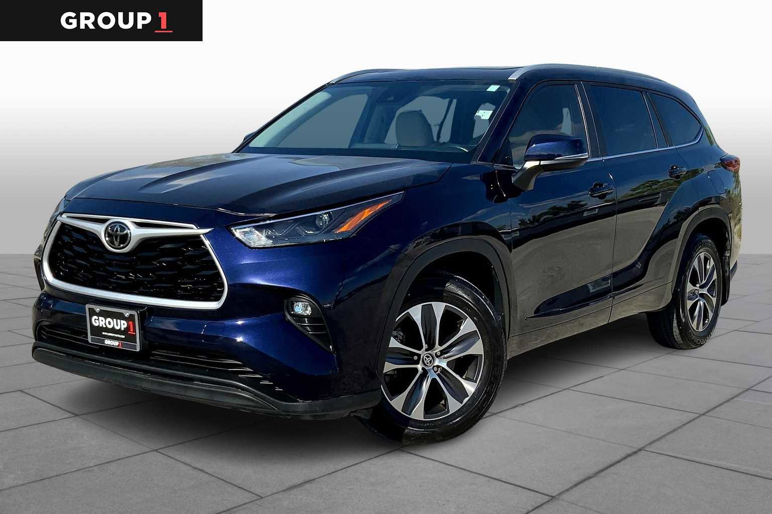 Used 2023 Toyota Highlander XLE