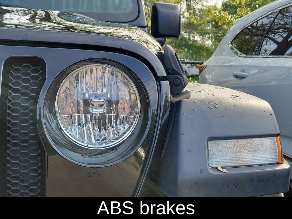 Used 2020 Jeep Wrangler Unlimited Sport AWD/4WD image 2