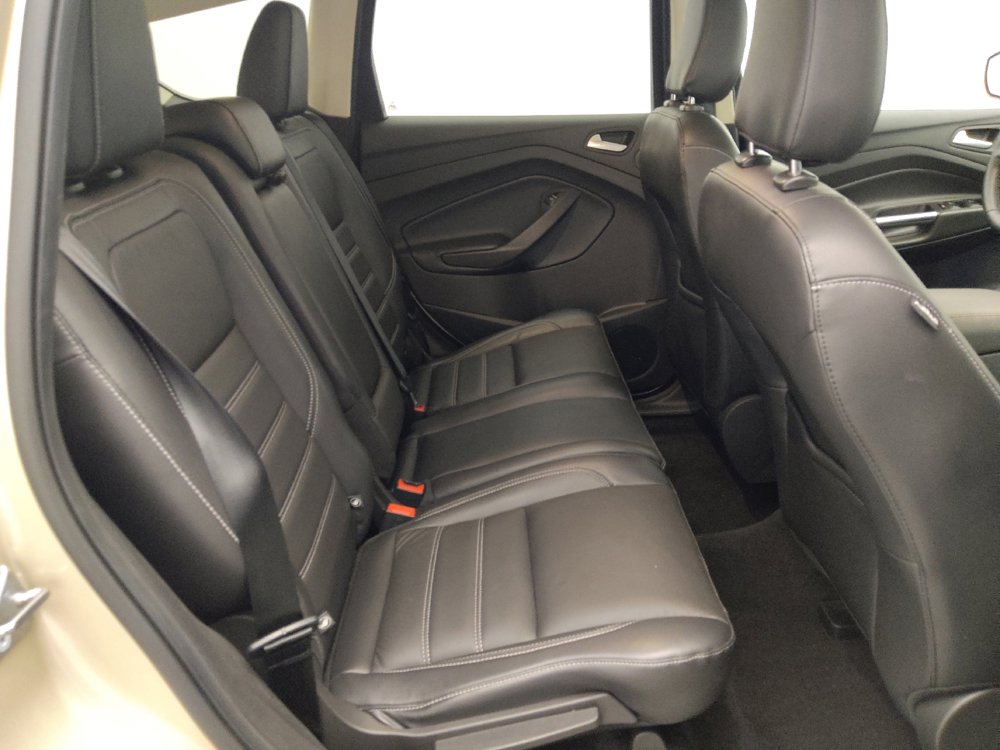 Used 2018 Ford Escape Titanium w/ Ford Safe & Smart Package FWD image 19