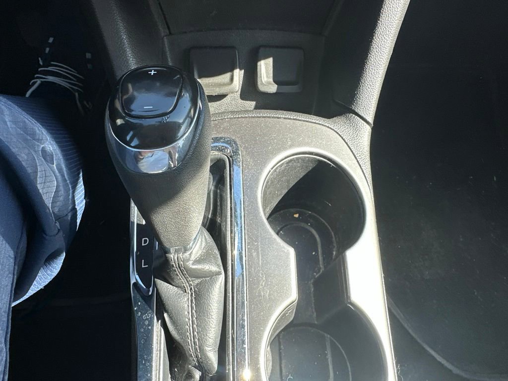 Used 2017 Chevrolet Cruze LT FWD image 17