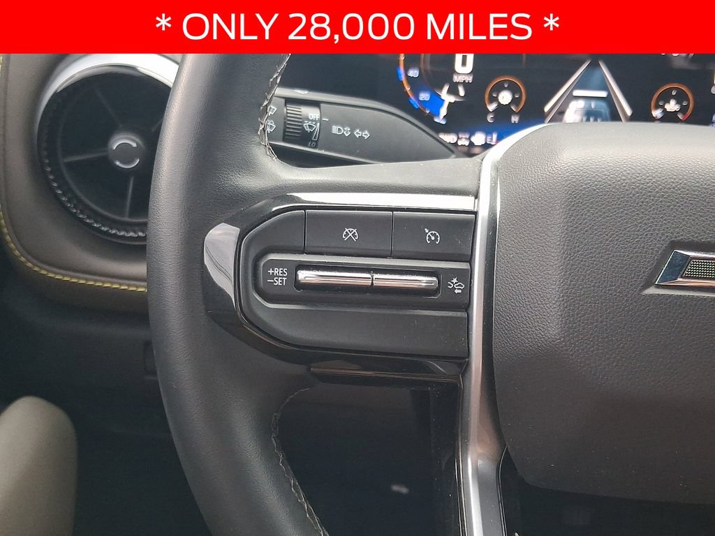 Used 2024 Chevrolet Colorado ZR2 w/ Technology Package AWD/4WD image 21
