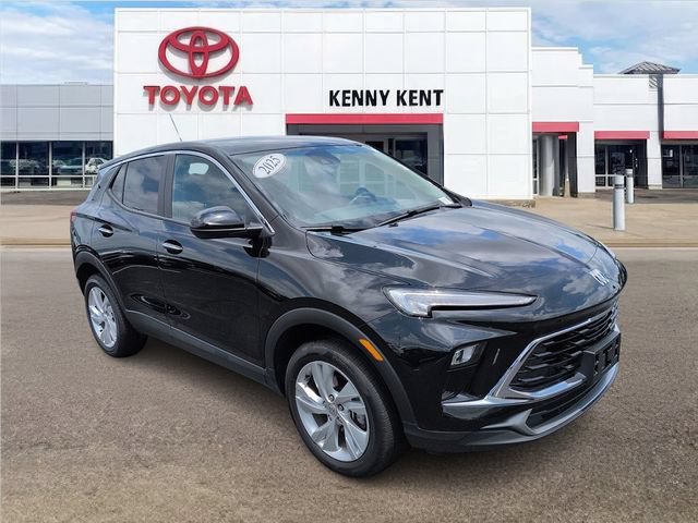 Used 2025 Buick Encore GX Preferred AWD/4WD image 1