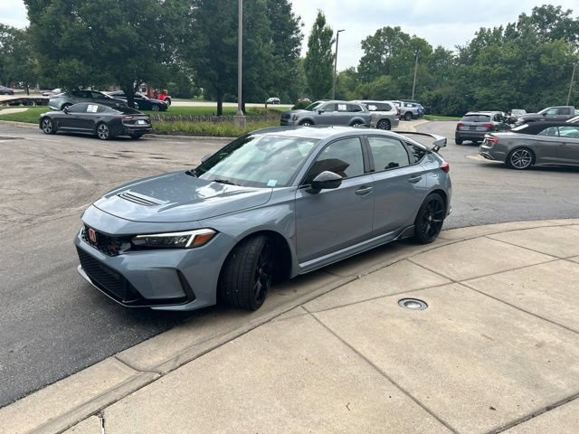 Used 2025 Honda Civic Type R image 3