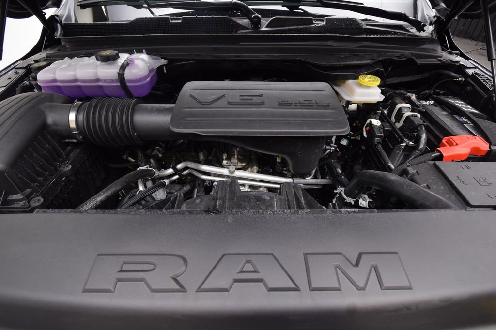 New 2026 RAM 1500 4x4 Crew Cab image 16